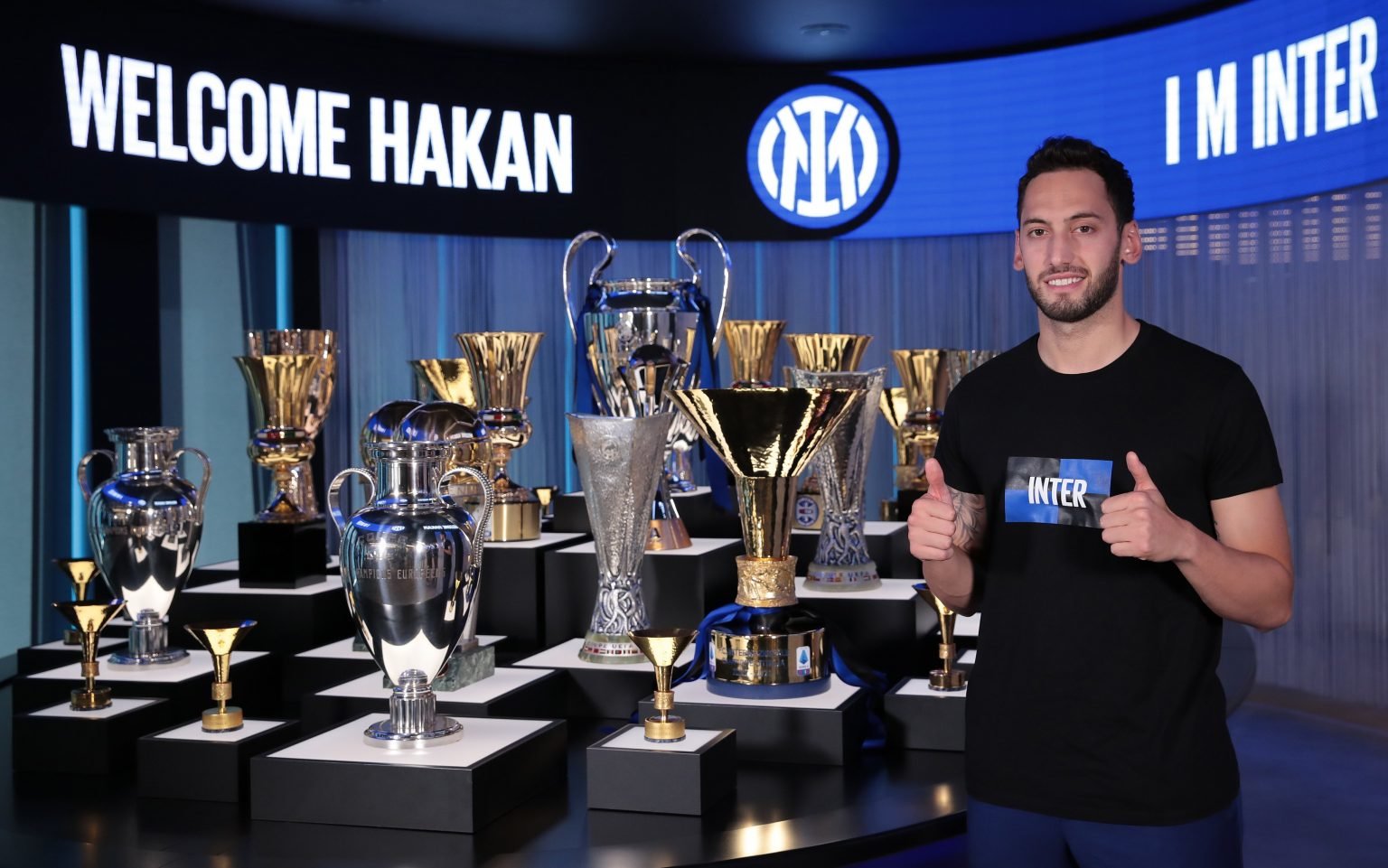 Hakan Calhanoglu : "Je suis heureux d'être à l'Inter !''